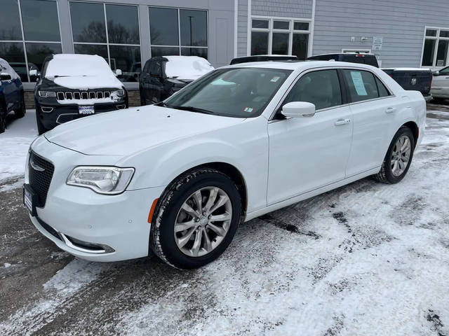 2021 Chrysler 300 Touring L AWD photo