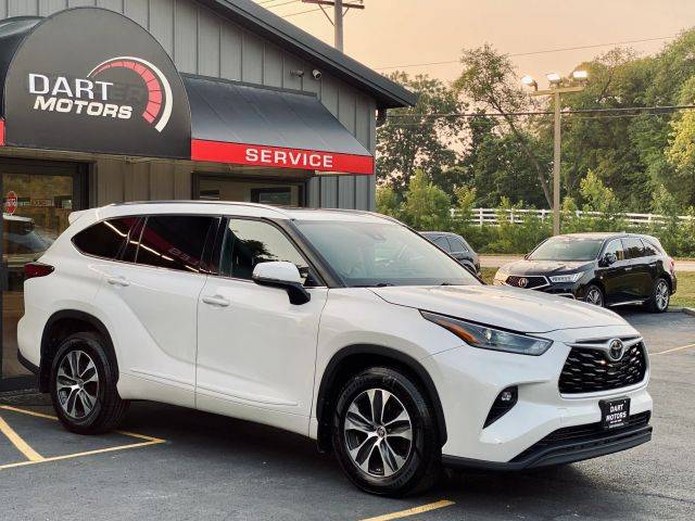 2021 Toyota Highlander XLE AWD photo