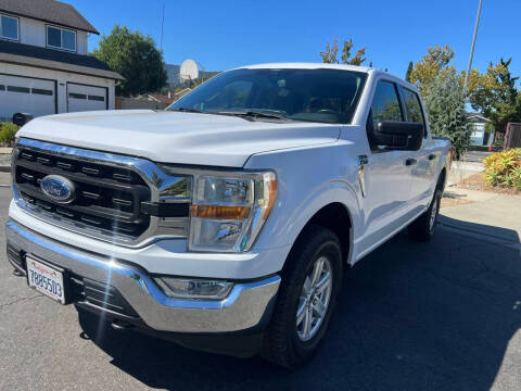 2021 Ford F-150 XLT 4WD photo