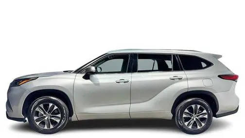 2020 Toyota Highlander XLE FWD photo