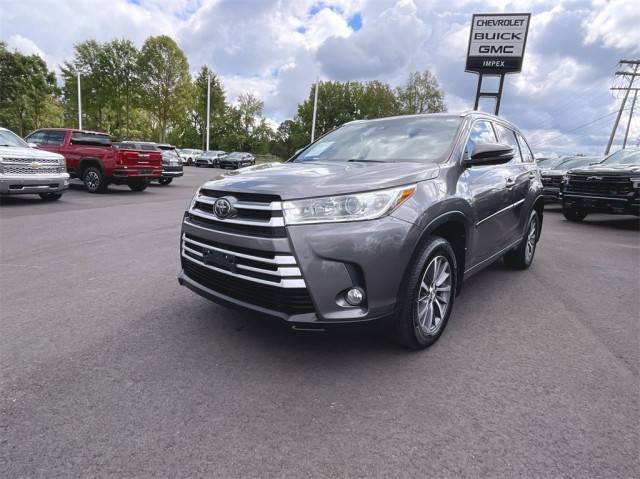 2018 Toyota Highlander XLE AWD photo