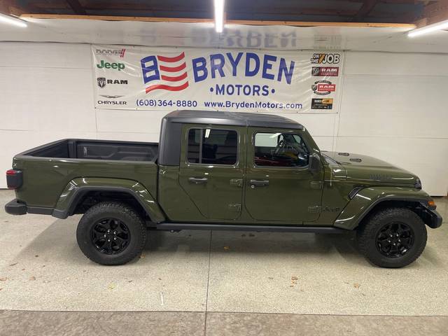 2021 Jeep Gladiator Willys 4WD photo
