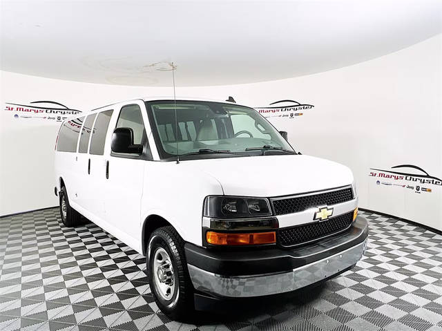 2019 Chevrolet Express LT RWD photo