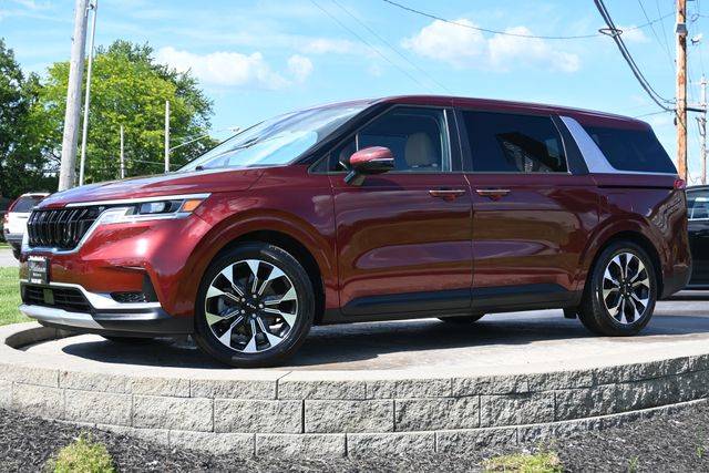 2022 Kia Carnival EX FWD photo