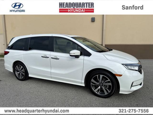 2022 Honda Odyssey Touring FWD photo