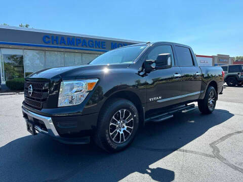 2021 Nissan Titan SV 4WD photo