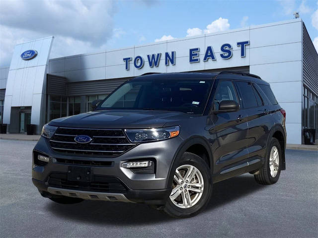 2021 Ford Explorer XLT 4WD photo