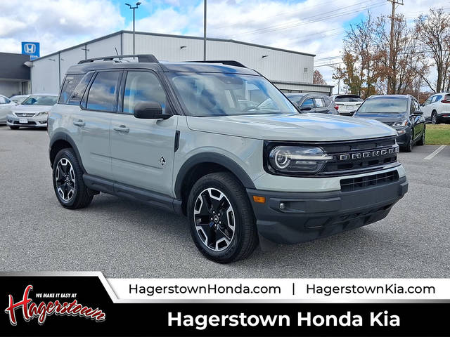 2021 Ford Bronco Sport Outer Banks 4WD photo