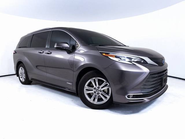 2021 Toyota Sienna Platinum AWD photo