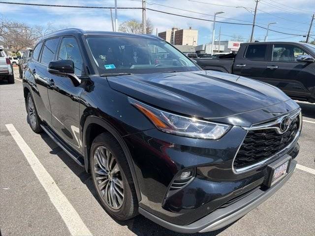 2021 Toyota Highlander Platinum AWD photo