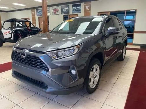 2021 Toyota RAV4 XLE FWD photo