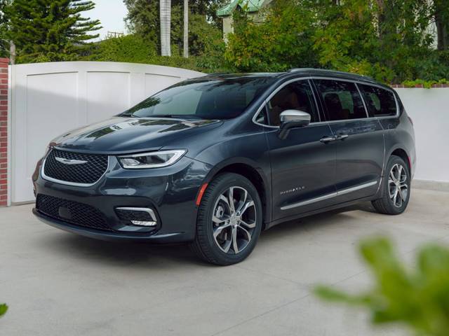 2021 Chrysler Pacifica Minivan Limited AWD photo