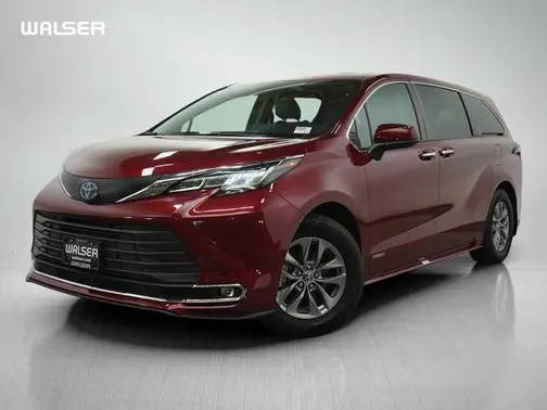 2021 Toyota Sienna XLE AWD photo