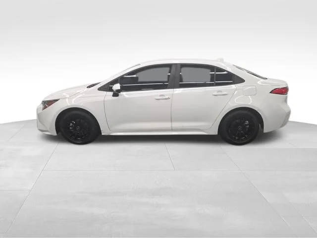 2021 Toyota Corolla LE FWD photo