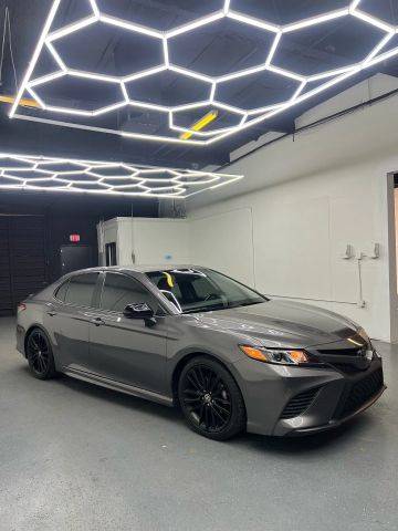 2019 Toyota Camry SE FWD photo