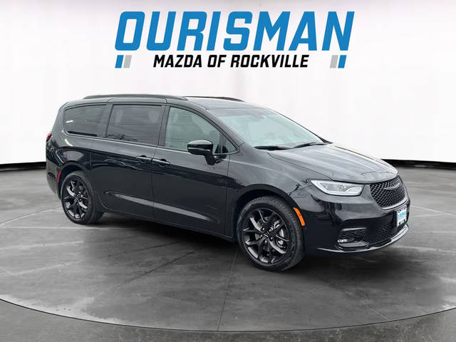 2021 Chrysler Pacifica Minivan Touring L AWD photo