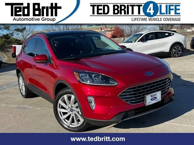 2021 Ford Escape Titanium AWD photo