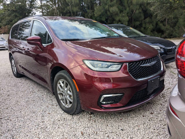 2021 Chrysler Pacifica Minivan Touring FWD photo