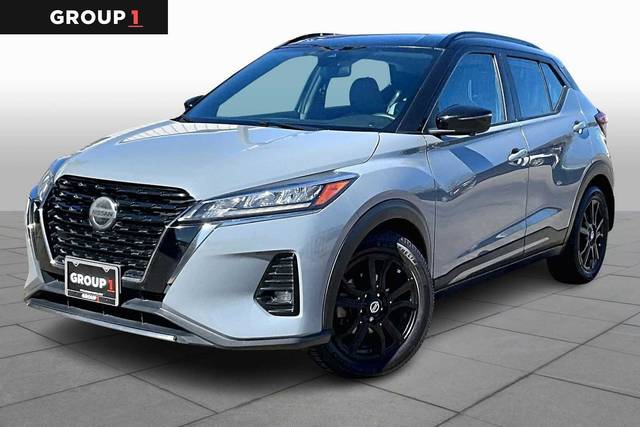 2021 Nissan Kicks SR FWD photo