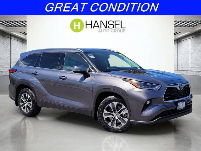 2021 Toyota Highlander XLE AWD photo