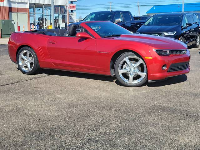 2015 Chevrolet Camaro LT RWD photo