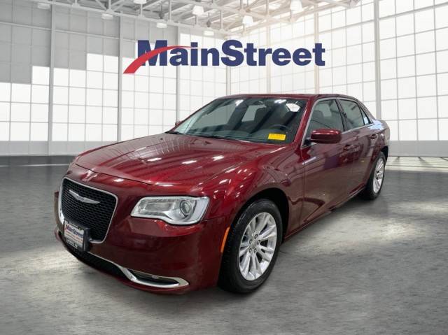 2021 Chrysler 300 Touring RWD photo