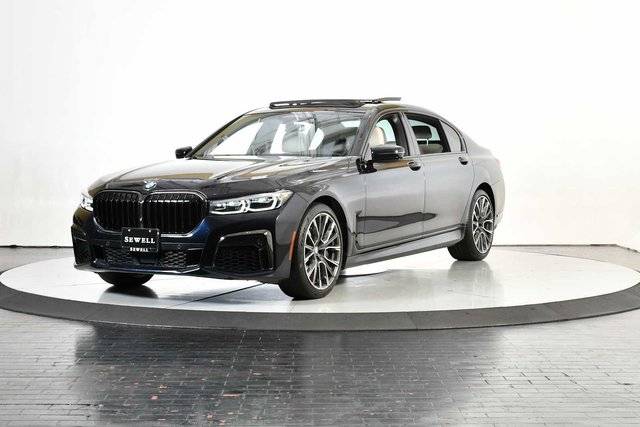 2022 BMW 7 Series 740i RWD photo