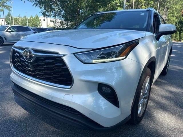 2021 Toyota Highlander Limited FWD photo
