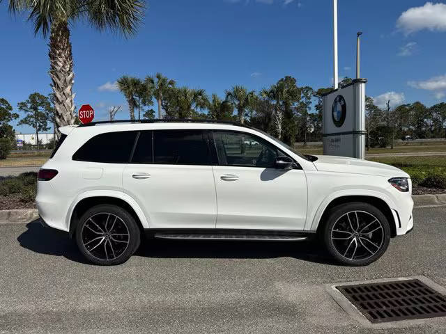 2021 Mercedes-Benz GLS-Class GLS 580 AWD photo