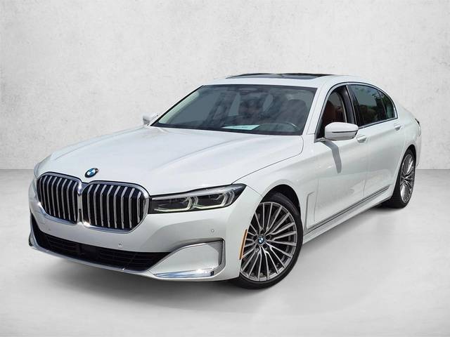 2022 BMW 7 Series 740i RWD photo
