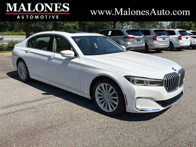 2022 BMW 7 Series 740i RWD photo