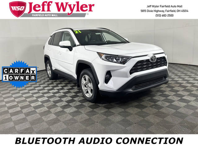 2021 Toyota RAV4 XLE AWD photo