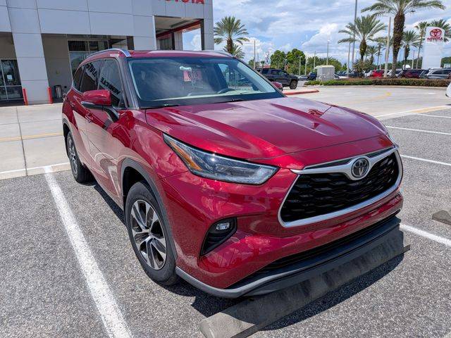 2021 Toyota Highlander XLE AWD photo