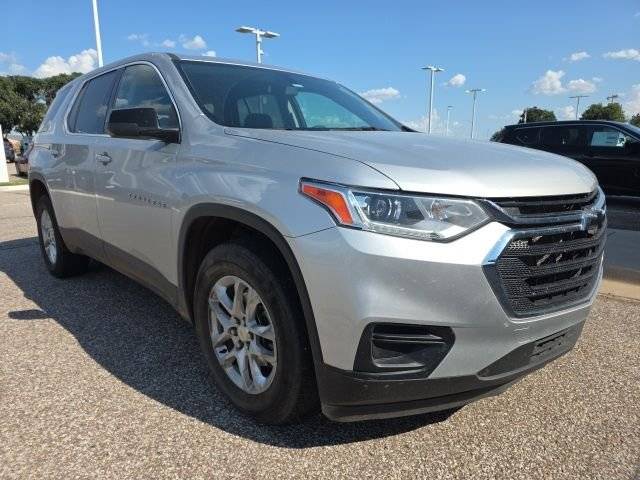 2021 Chevrolet Traverse LS FWD photo