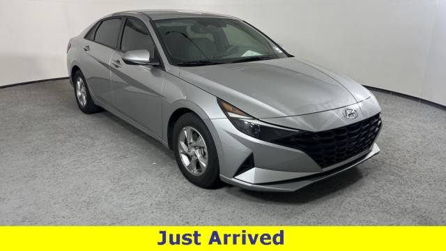 2021 Hyundai Elantra SE FWD photo