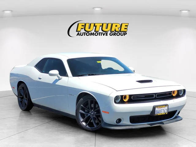 2021 Dodge Challenger R/T RWD photo
