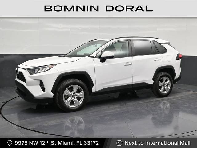 2021 Toyota RAV4 XLE FWD photo