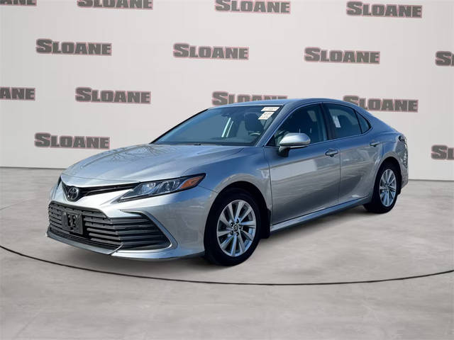 2021 Toyota Camry LE FWD photo