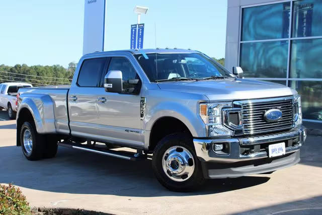 2021 Ford F-350 Super Duty LARIAT 4WD photo