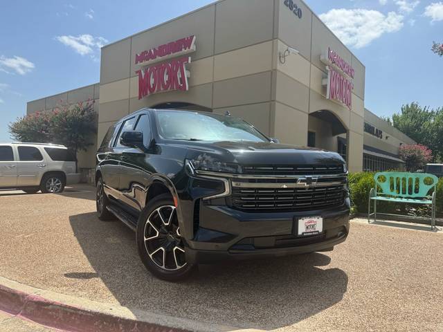 2021 Chevrolet Suburban RST RWD photo