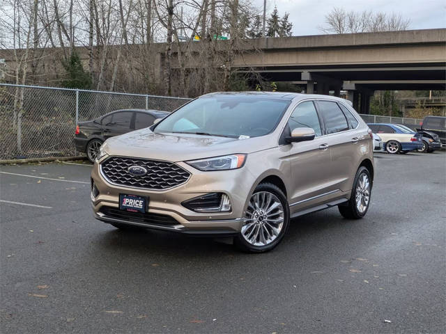 2021 Ford Edge Titanium AWD photo