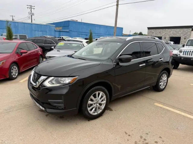2020 Nissan Rogue SV FWD photo