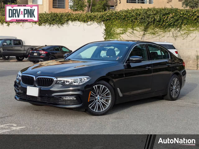 2018 BMW 5 Series 530i RWD photo