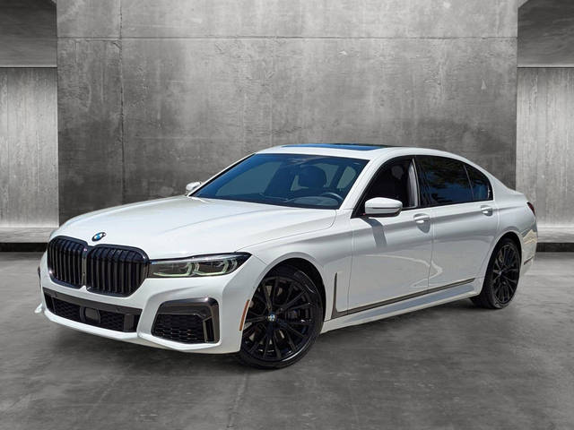 2022 BMW 7 Series 740i RWD photo