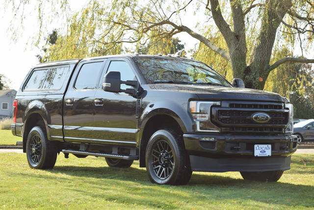 2021 Ford F-250 Super Duty LARIAT 4WD photo