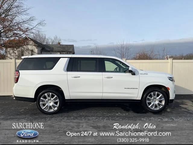 2021 Chevrolet Suburban High Country 4WD photo