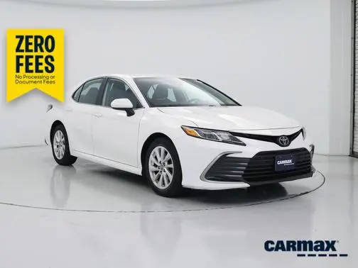 2021 Toyota Camry LE FWD photo