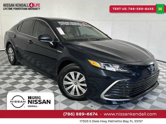 2021 Toyota Camry Hybrid LE FWD photo