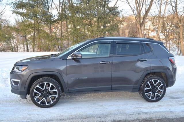 2019 Jeep Compass Limited 4WD photo