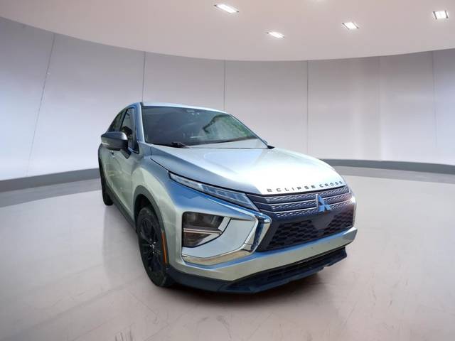 2022 Mitsubishi Eclipse Cross LE 4WD photo